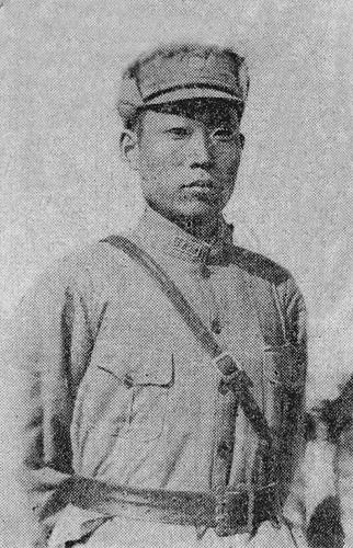 1937年7月28日，在守卫北平南苑的战斗中，国民党陆军中将赵登禹以身殉国，终年47岁。