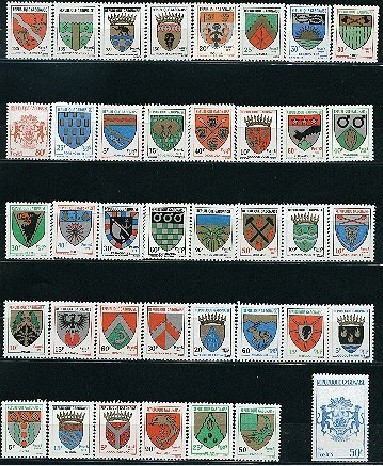 B1969-92国徽和城徽39枚.jpg