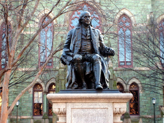 Benjamin Franklin statue in front of Penn College Hall_resize.jpg